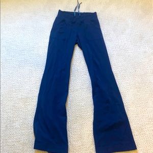 Lululemon lounge pants circa 2010